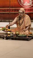 Shri Shiva Pujana by HH Swamiji; Picture Courtesy Shri Jaikishan Kandlur 