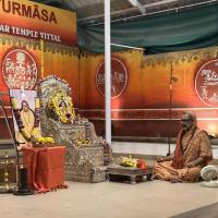 Shri Shiva Pujana by HH Swamiji; Picture Courtesy Shri Jaikishan Kandlur