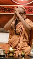 Shri Shiva Pujana by HH Swamiji; Picture Courtesy Shri Jaikishan Kandlur