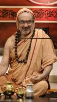Shri Shiva Pujana by HH Swamiji; Picture Courtesy Shri Jaikishan Kandlur