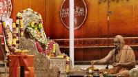 Shri Shiva Pujana by HH Swamiji; Picture Courtesy Shri Jaikishan Kandlur