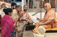 Teertha Vitarana; Picture Courtesy Shri Jaikishan Kandlur