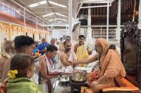 Teertha Vitarana; Picture Courtesy Shri Ashwin Cherkal