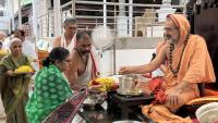 Teertha Vitarana; Picture Courtesy Shri Jaikishan Kandlur