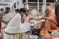 Teertha Vitarana; Picture Courtesy Shri Ashwin Cherkal