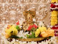 Shri Shiva Pujana by HH Swamiji; Picture Courtesy Shri Abhishek Pai