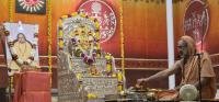 Shri Shiva Pujana by HH Swamiji; Picture Courtesy Shri Ashwin Cherkal