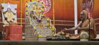 Shri Shiva Pujana by HH Swamiji; Picture Courtesy Shri Ashwin Cherkal