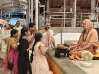 Teertha Vitarana; Picture Courtesy Shri Jaikishan Kandlur