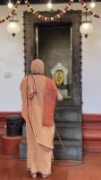 Aagamana of HH Swamiji and Deva Darshana. Picture Courtesy Shri Jaikishan Kandlur