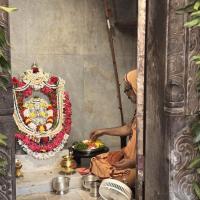 Shodashopachara Puja by HH Swamiji at Shri Mahaganapati Sannidhih. Picture Courtesy Shri Jaikishan Kandlur