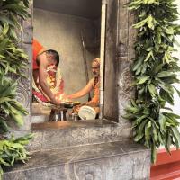Shodashopachara Puja by HH Swamiji at Shri Mahaganapati Sannidhih. Picture Courtesy Shri Jaikishan Kandlur