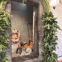 Shodashopachara Puja by HH Swamiji at Shri Mahaganapati Sannidhih. Picture Courtesy Shri Jaikishan Kandlur