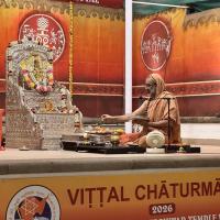 Shri Shiva Pujana by HH Swamiji. Picture Courtesy Shri Jaikishan Kandlur
