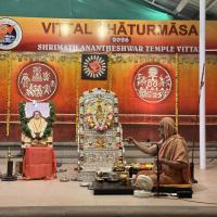 Shri Shiva Pujana by HH Swamiji. Picture Courtesy Shri Jaikishan Kandlur