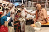 Teertha Vitarana; Picture courtesy Shri Jaikishan Kandlur
