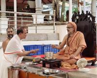 Shri Guru Paduka Pujana begins; Picture Courtesy Shri Jaikishan Kandlur