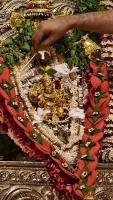 Shri Shiva Pujana by HH Swamiji; Picture Courtesy Shri Jaikishan Kandlur