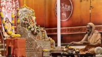 Shri Shiva Pujana by HH Swamiji; Picture Courtesy Shri Jaikishan Kandlur