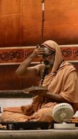 Shri Shiva Pujana by HH Swamiji; Picture Courtesy Shri Jaikishan Kandlur