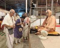 Teertha Vitarana; Picture Courtesy Shri Jaikishan Kandlur