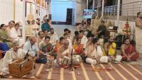 Shri Shiva Pujana by HHS wamiji; Picture Courtesy Shri Jaikishan Kandlur