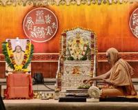 Shri Shiva Pujana by HHS wamiji; Picture Courtesy Shri Jaikishan Kandlur