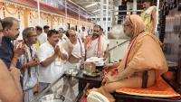 Teertha Vitarana; Picture Courtesy Shri Jaikishan Kandlur