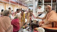 Teertha Vitarana; Picture Courtesy Shri Jaikishan Kandlur