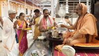 Teertha Vitarana; Picture Courtesy Shri Jaikishan Kandlur