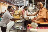 Teertha Vitarana; Picture Courtesy Shri Jaikishan Kandlur