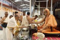 Teertha Vitarana; Picture Courtesy Shri Jaikishan Kandlur