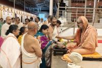 Teertha Vitarana; Picture Courtesy Shri Jaikishan Kandlur