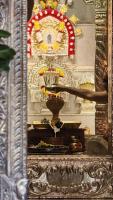 Shodashopachara Puja to Shri Laxmi Narasimha Sannidhih by HH Swamiji; Picture Courtesy Shri Jaikishan Kandlur