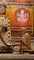 Shri Devi Pujana by HH Swamiji; Picture Courtesy Shri Jaikishan Kandlur