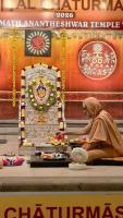 Shri Devi Pujana by HH Swamiji; Picture Courtesy Shri Jaikishan Kandlur