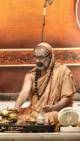 Shri Shiva Pujana by HH Swamiji; Picture Courtesy Shri Jaikishan Kandlur