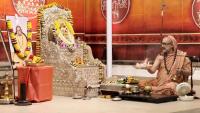 Shri Shiva Pujana by HH Swamiji; Picture Courtesy Shri Jaikishan Kandlur