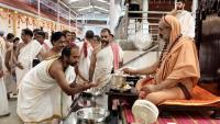 Teertha Vitarana; Picture Courtesy Shri Jaikishan Kandlur