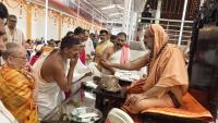 Teertha Vitarana; Picture Courtesy Shri Jaikishan Kandlur