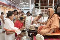 Teertha Vitarana; Picture Courtesy Shri Jaikishan Kandlur