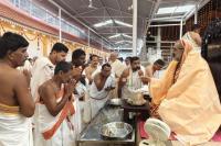 Teertha Vitarana; Picture Courtesy Shri Jaikishan Kandlur