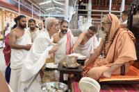 Teertha Vitarana; Picture Courtesy Shri Jaikishan Kandlur