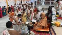 Teertha Vitarana; Picture Courtesy Shri Jaikishan Kandlur