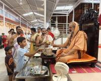 Teertha Vitarana; Picture Courtesy Shri Jaikishan Kandlur