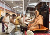 Teertha Vitarana; Picture Courtesy Shri Jaikishan Kandlur