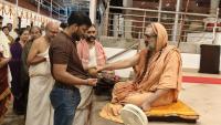 Teertha Vitarana; Picture Courtesy Shri Jaikishan Kandlur