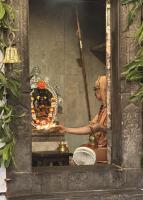 Shodashopchara Puja at Shri Mahalakshmi Sannidhih & Shri Devi Pujana by H.H. Swamiji; Picture Courtesy Shri Jaikishan Kandlur