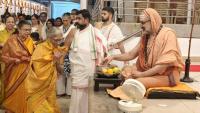 Teertha Vitarana; Picture Courtesy Shri Jaikishan Kandlur