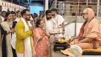 Teertha Vitarana; Picture Courtesy Shri Jaikishan Kandlur